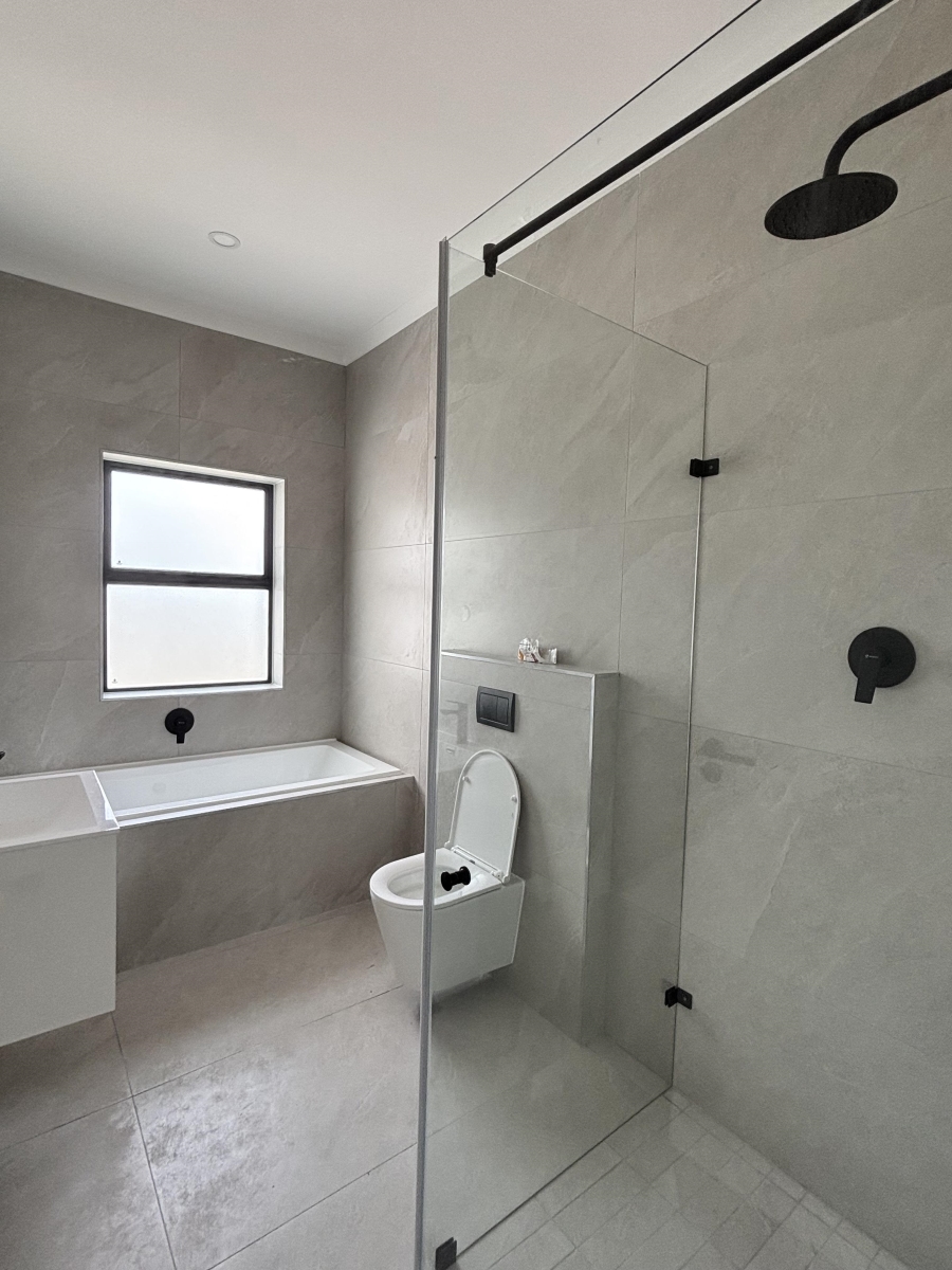 4 Bedroom Property for Sale in Sandown Western Cape